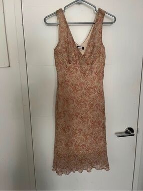 Date Night Y2K V-Neck Midi Dress in Beige-Pink Paisley